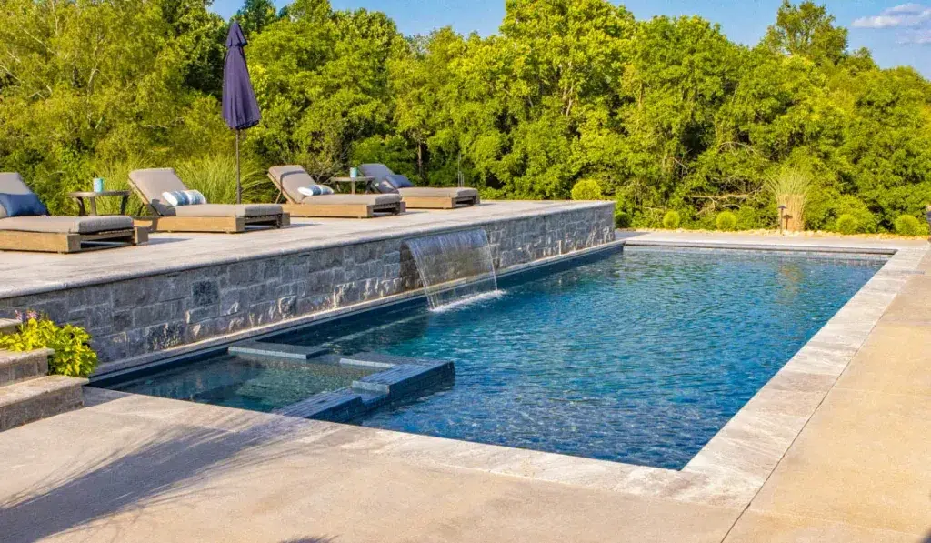 Read more about the article Eco-Friendly Options in Pool Building
