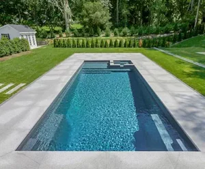 Read more about the article Building Fiberglass Pool in West Palm Beach? what benefits