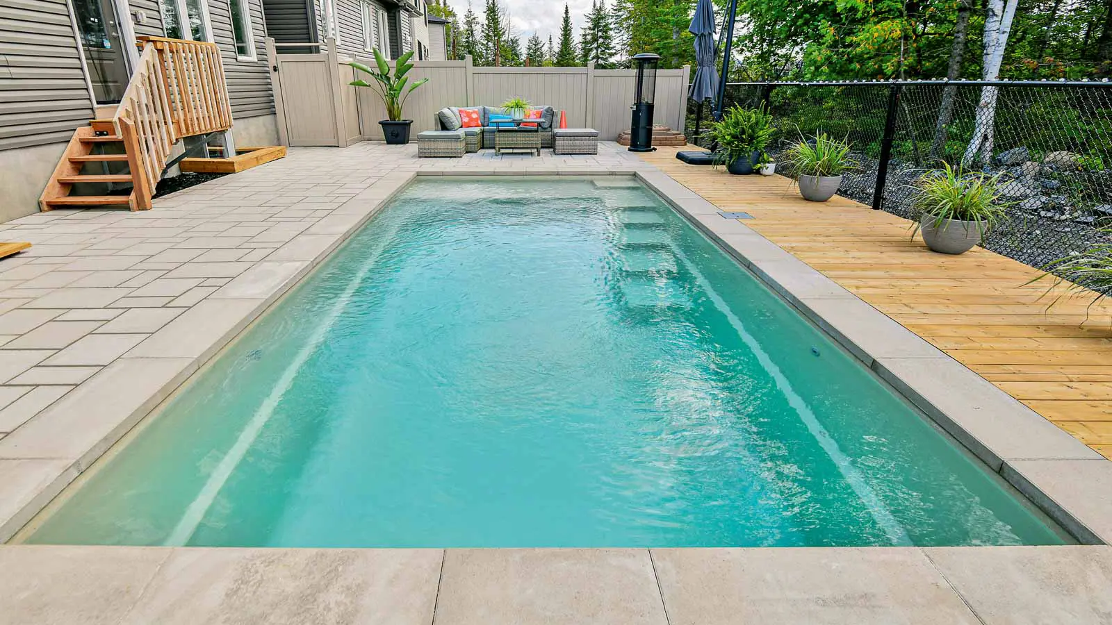 Leisure-Pools-Precision-fiberglass-pool