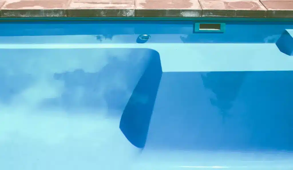 Leisure-Pools_Limitless-26-Crystal-Blue-1-1024x593