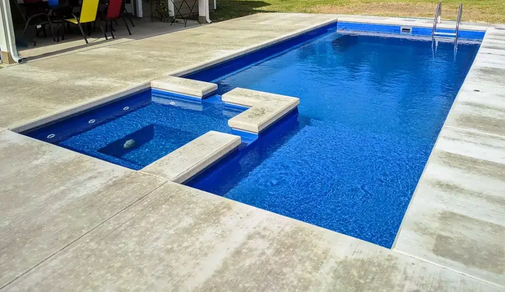 Leisure-Pools_Limitless-26-Sapphire-Blue-3-1024x593 (1)