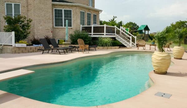 Leisure-Pools_Mediterranean_40_Diamond-Sands_US_2012-600x347