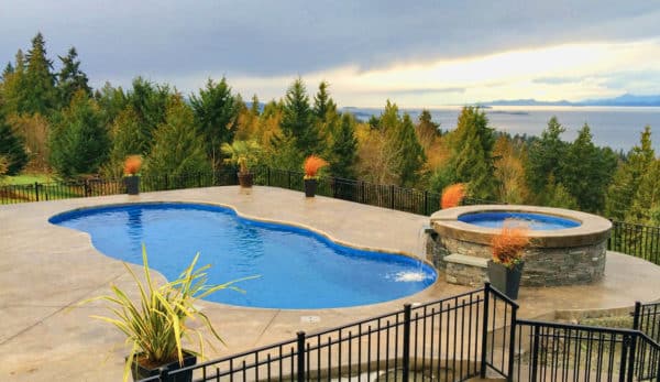 Read more about the article Chosing a pool service company
