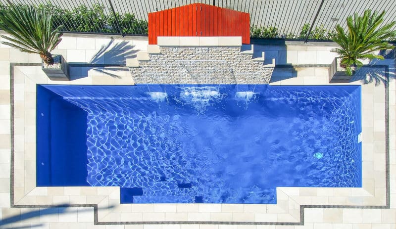 LeisurePools_Elegance_26_SapphireBlue_AU_2005-800x463