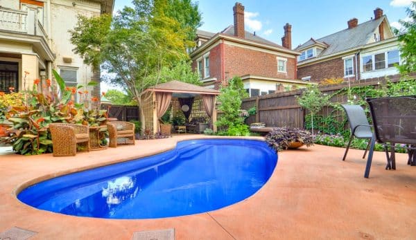 LeisurePools_Tuscany_28_SapphireBlue_AU_2010-600x347 (1)
