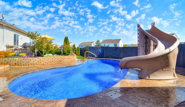 LeisurePools_Tuscany_28_SapphireBlue_US_2012-600x347