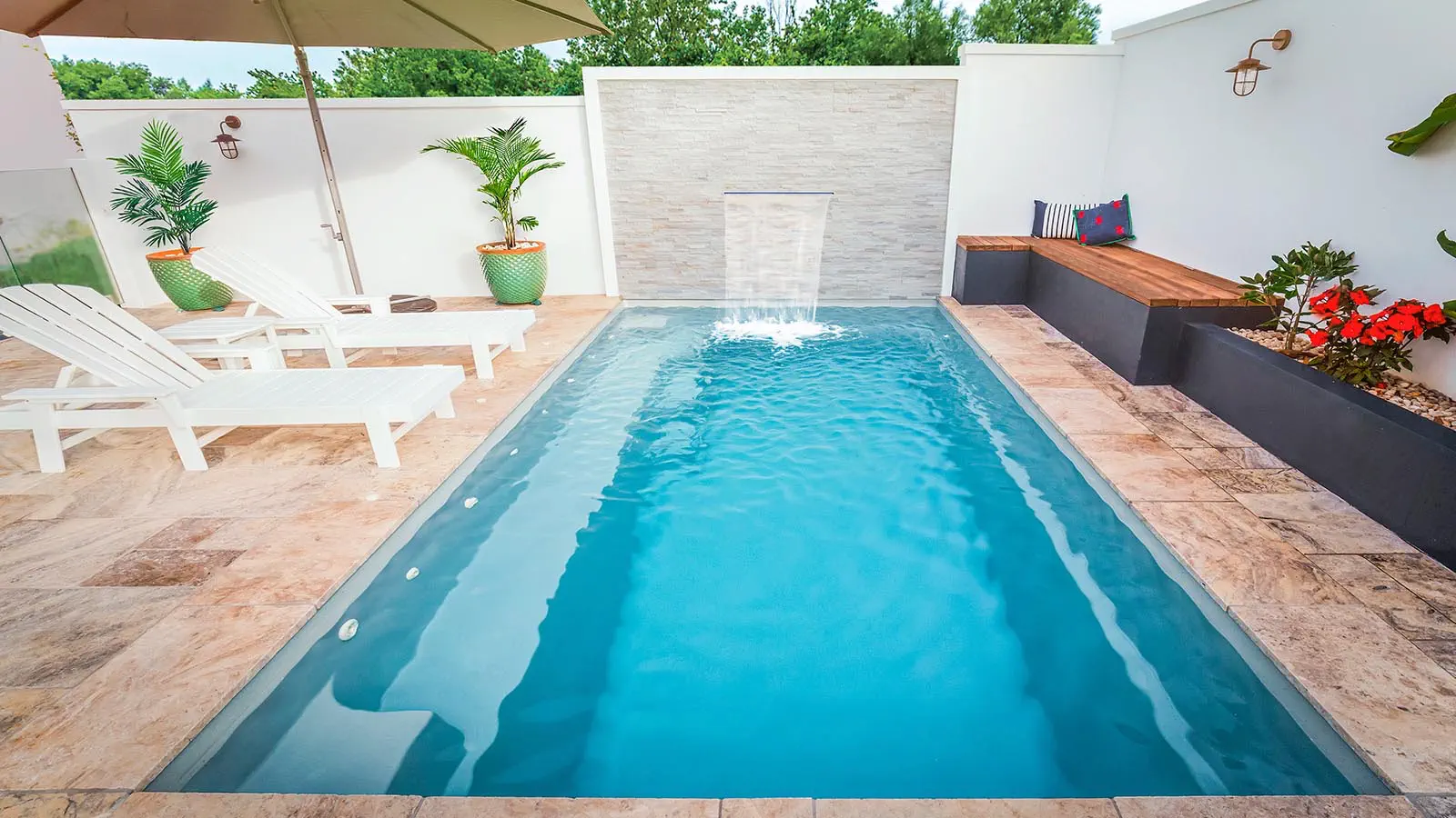 pool in color silver grey