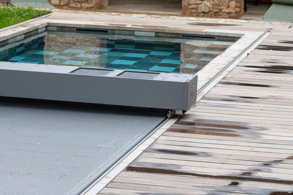 What safety features can be included in the pool design?