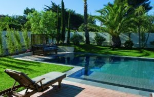 Read more about the article Pool Equipment Maintenance